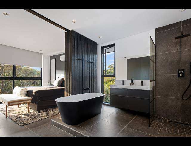 4 BEDROOM FREESTANDING FOR SALE IN ZULULAMI LUXURY COASTAL ESTATE